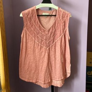 Sleeveless mauve sleeveless blouse